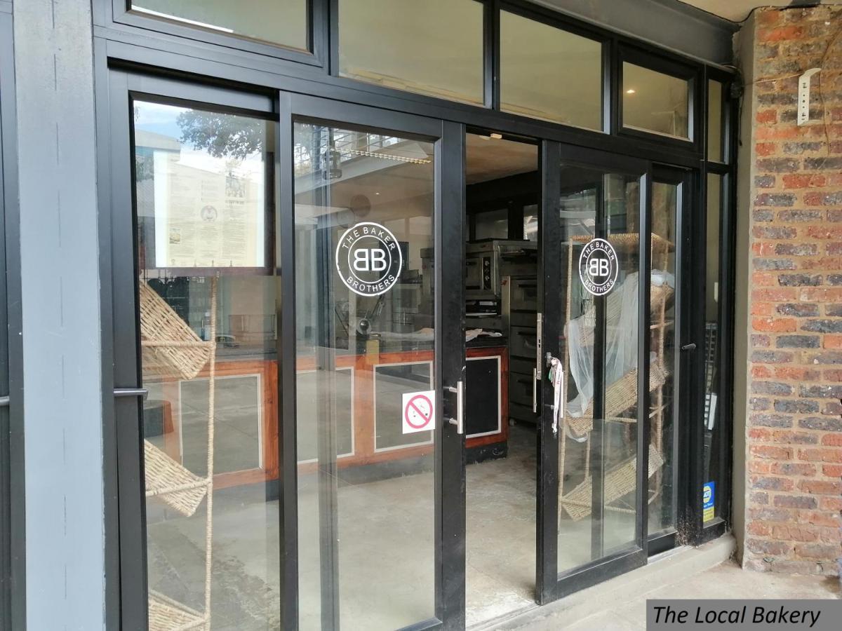 Charlie'S Spot - Norwood Hotel โจฮันเนสเบิร์ก ภายนอก รูปภาพ